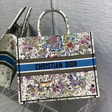 Christian Dior Shopping Bags